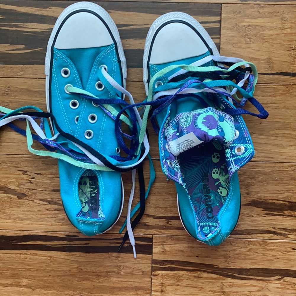 Converse Teal with skulls